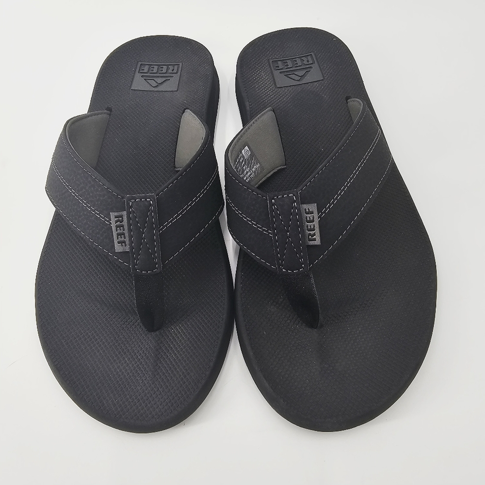 Reef Black Men 8 Slip-on Beach Summer Shoes/ Flip Flops built-in bottle opener